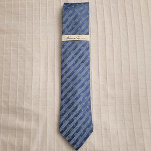 Kenneth Cole New York blue silk tie. New with tags on.